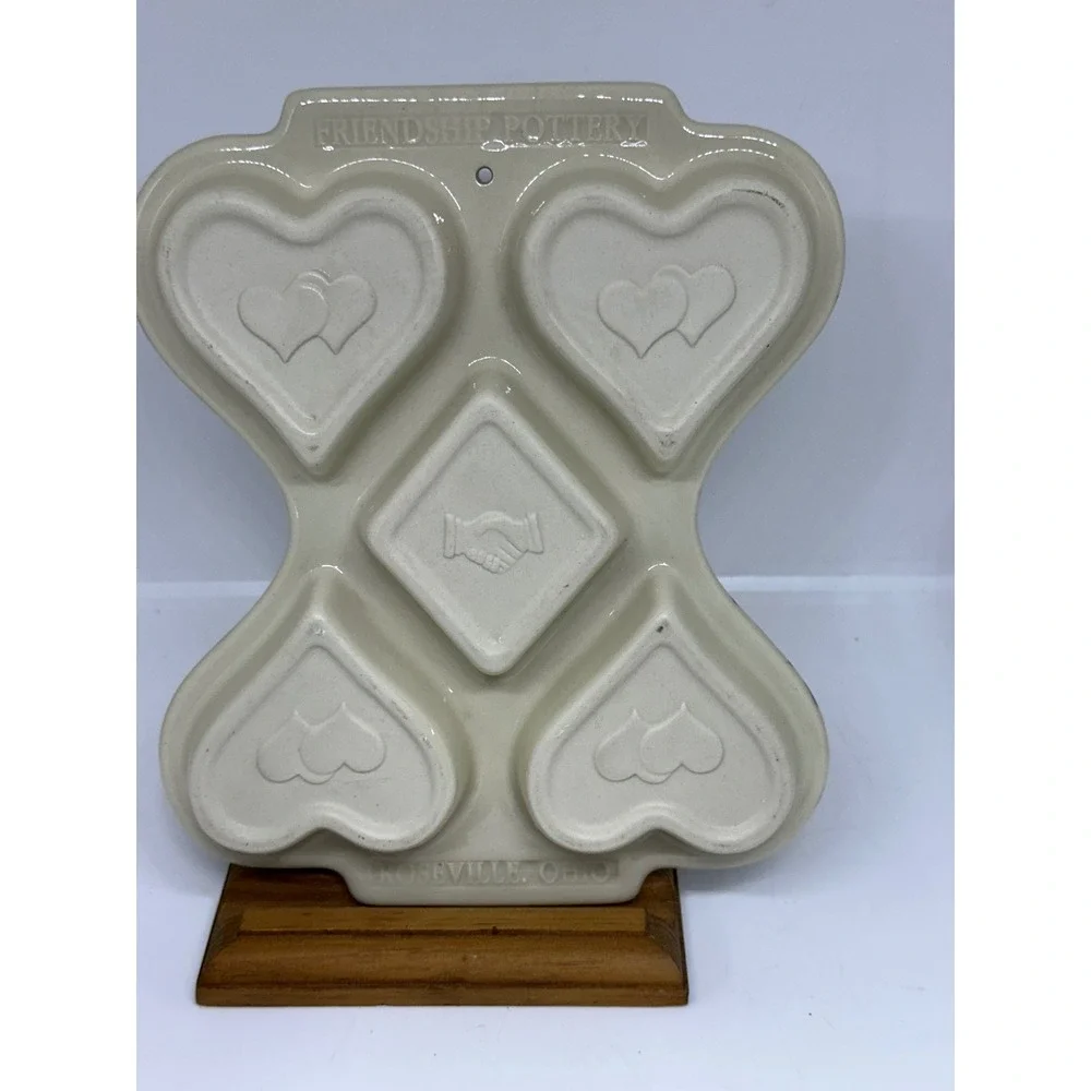 VTG Friendship Pottery Roseville Ohio Heart Muffin Pan Blue White Spongeware